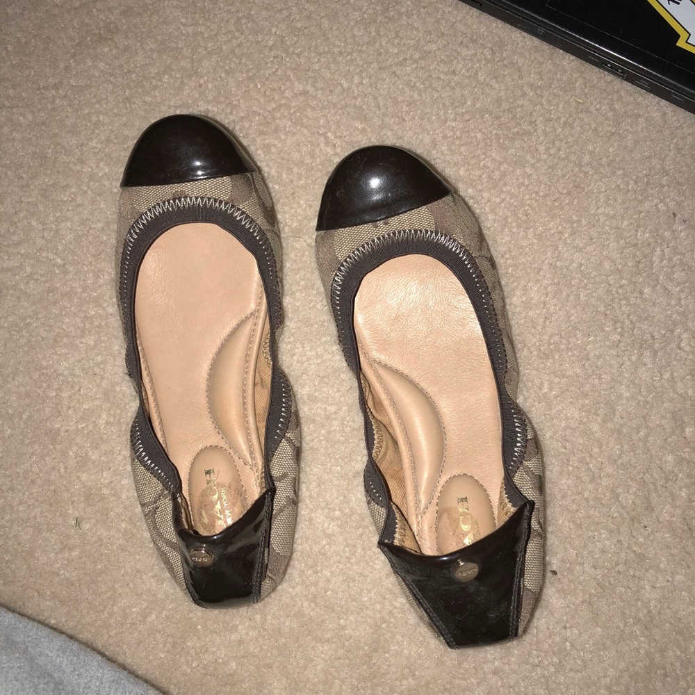 Coach flats